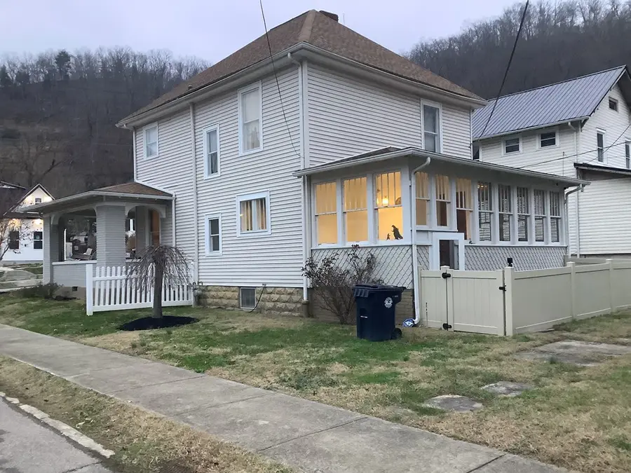 124 Fourth St, Paintsville, KY 41240 - Image #3