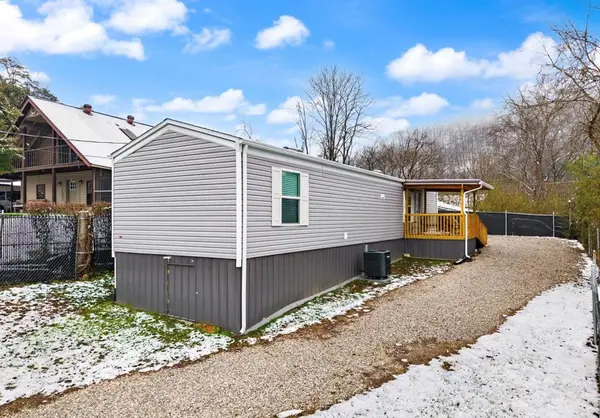 112 Cornett Hill, Hazard, KY 41701