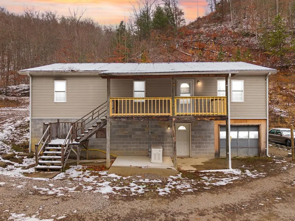 659 Holly Thicket Ln, Viper, KY 41774 - Image #1