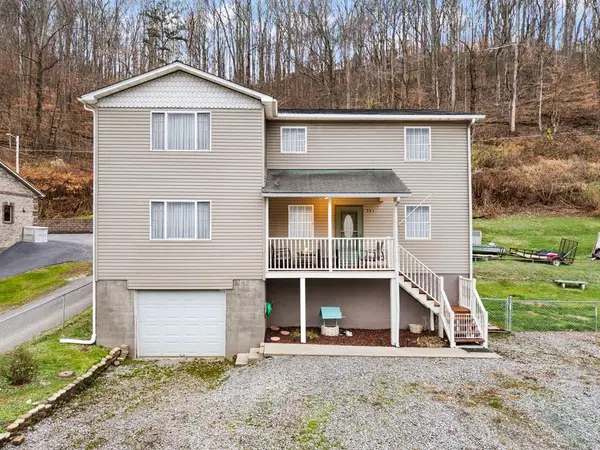 341 State Highway 292 East, Goody, KY 41514