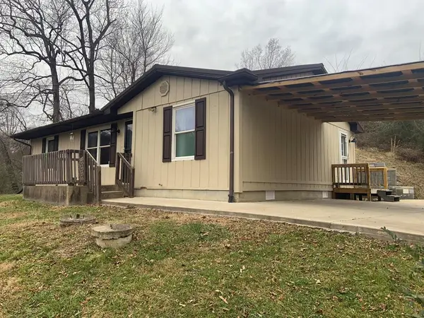 254 Right Penhook, Harold, KY 41635