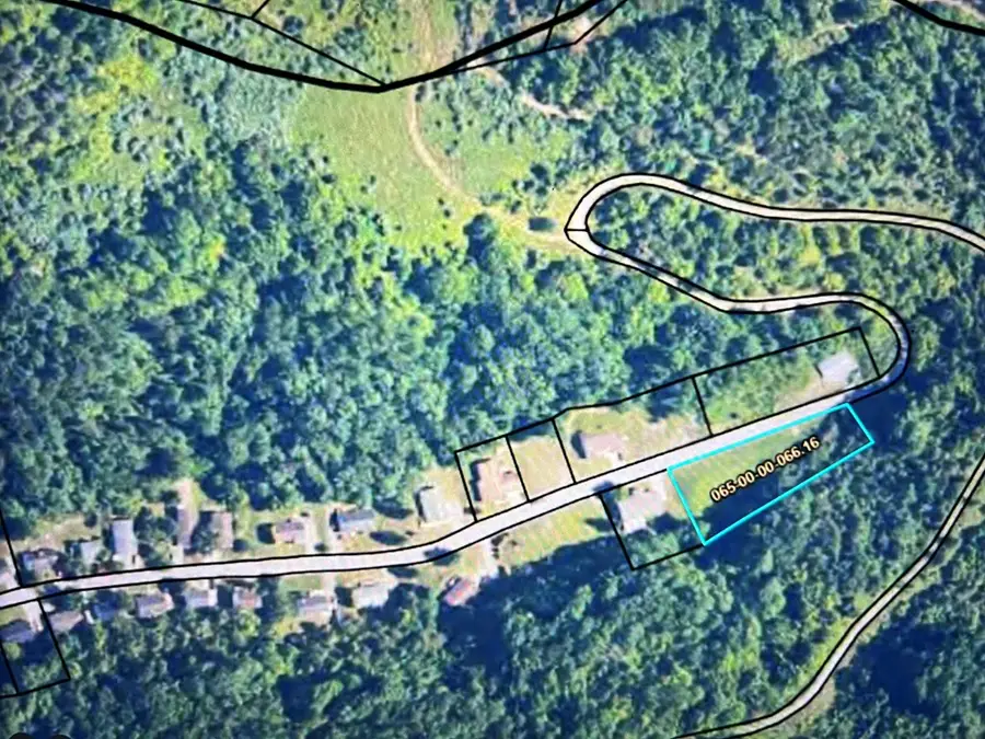 Lot 16 E Keyser Heights Dr, Pikeville, KY 41501 - Image #3