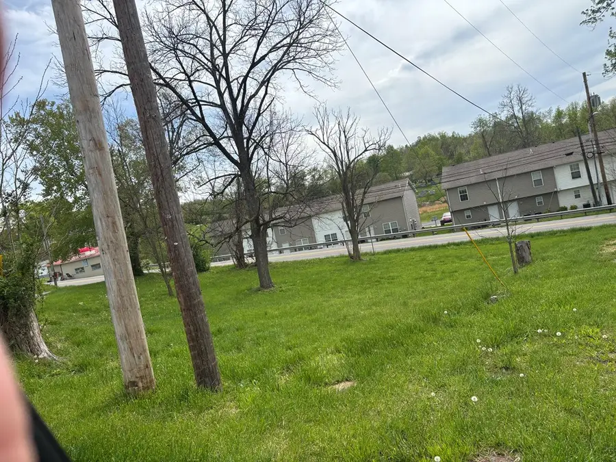 13 Minx, Martin Allen, KY 41645 - Image #2