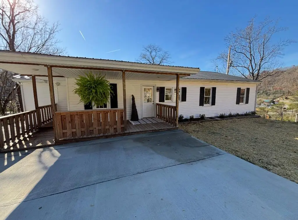 88 Mullins Hill, Pikeville, KY 41501 - Image #1