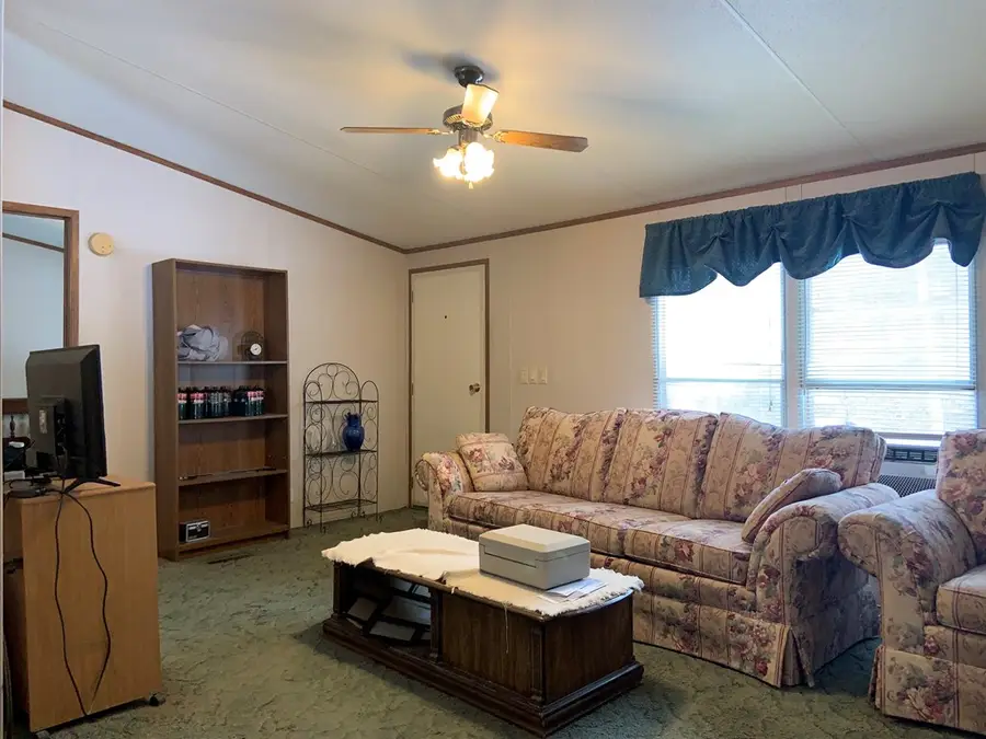 565 Right Fork Cowpen, Pikeville, KY 41501 - Image #3