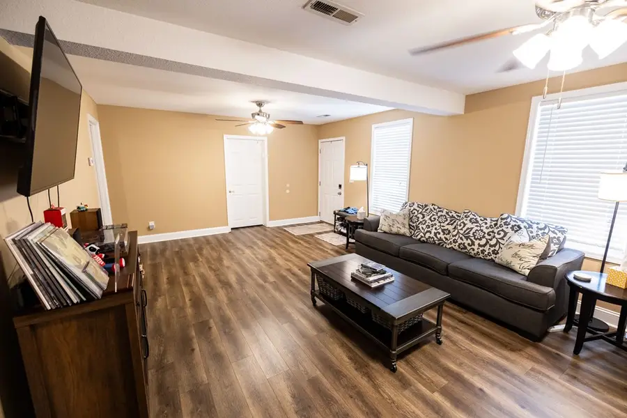 108 Lily Circle, Pikeville, KY 41501 - Image #2