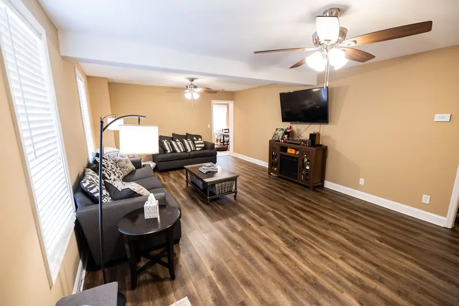 108 Lily Circle, Pikeville, KY 41501 - Image #3