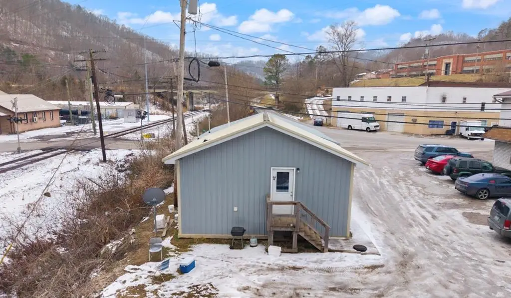 16 B Kenmont Hollow Road, Jeff, KY 41751 - #1