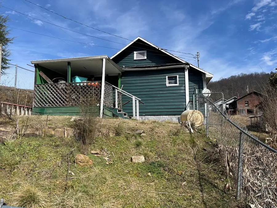 84 Railroad Station Road, Hueysville, KY 41640 - #3