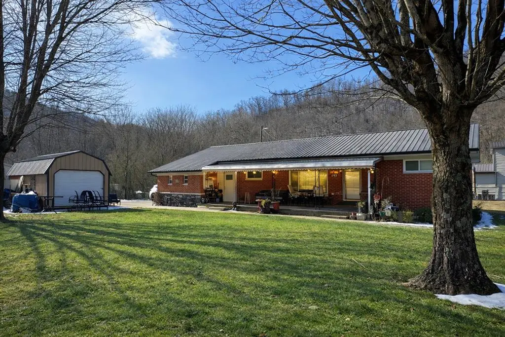 143 Taylor Loop, Prestonsburg, KY 41653 - #1