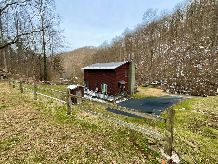 569 Bentley Honaker Road, Pikeville, KY 41501 - #3