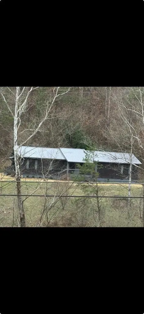 471 Rt. 1750, Prestonsburg, KY 41653 - #2