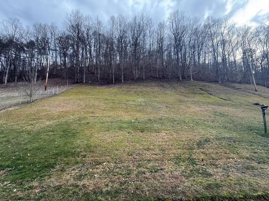 414 Hunts Fork, Dana, KY 41615 - #3