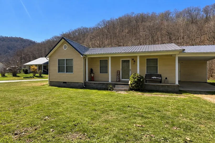 485 Bulldog Boulevard, Delbarton, WV 25670 - #3