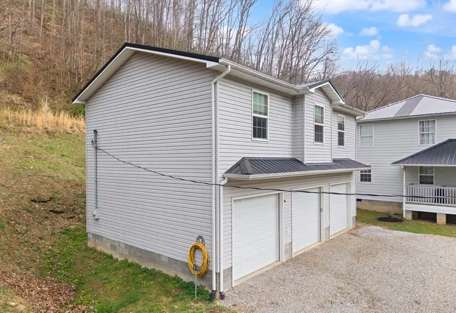 9693 Lotts Creek Road, Hazard, KY 41701 - #3