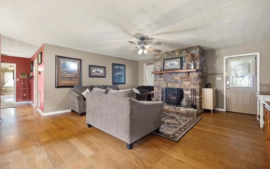 29 Harley Lane, Hazard, KY 41701 - #3