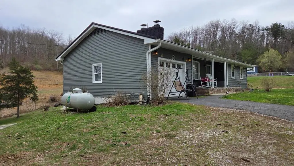 41 Red Bird Drive, Louisa, KY 41230 - #1