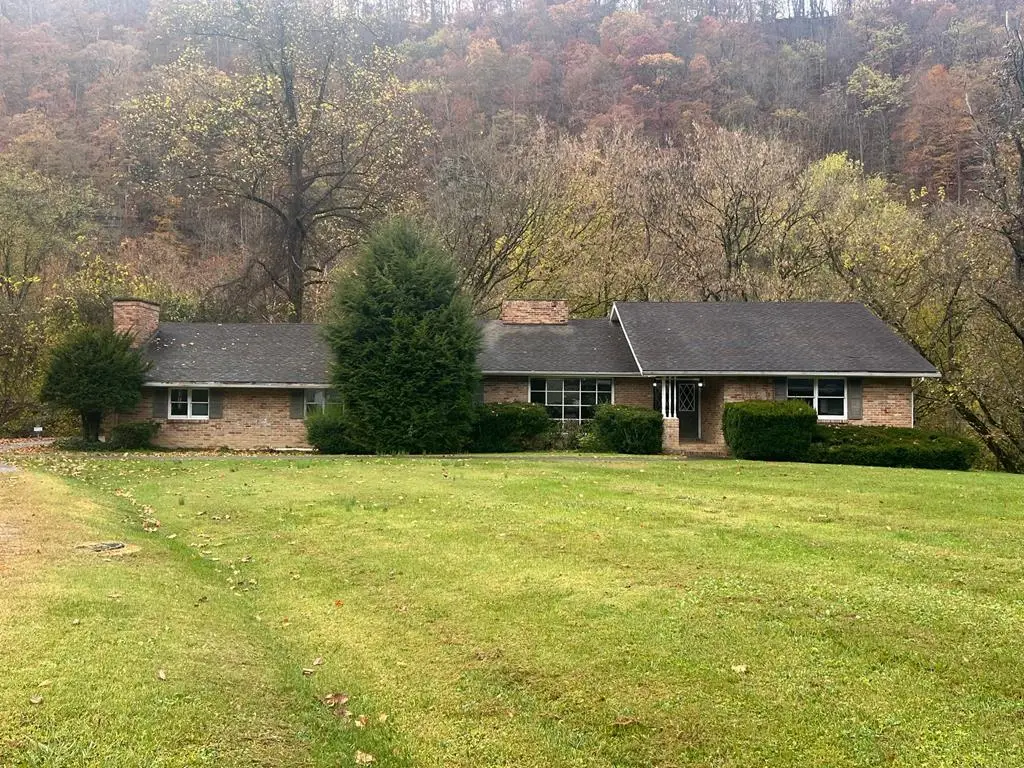 124 Cherokee Drive, Pikeville, KY 41501 - #1
