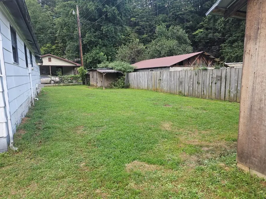 79 Spa Ct., Elkhorn City, KY 41522 - #2