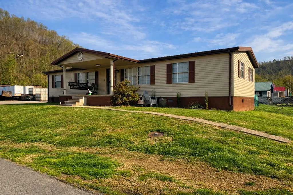 9 Stanley Avenue, Prestonsburg, KY 41653 - #1