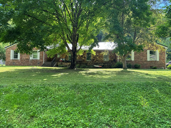 175 Cassady Avenue, Inez, KY 41224
