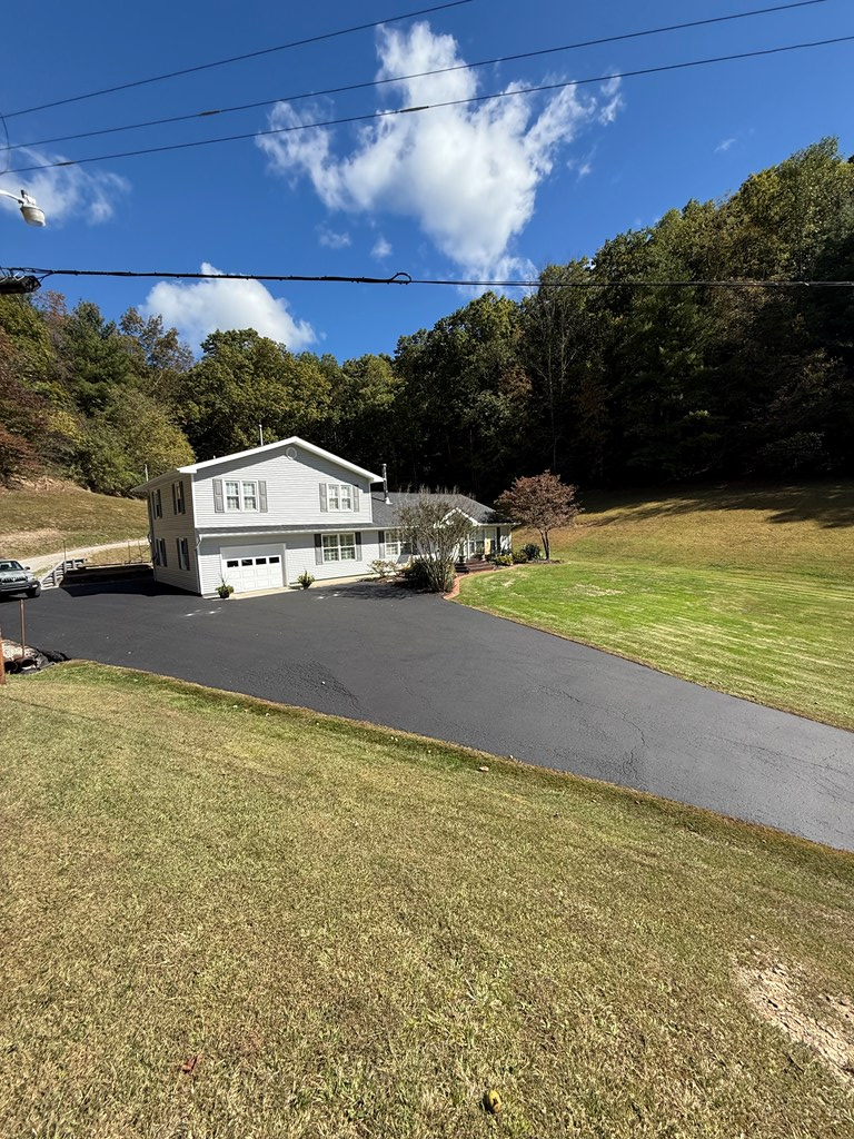 366 Little Mudlick, Staffordsville, KY 41256 - #3