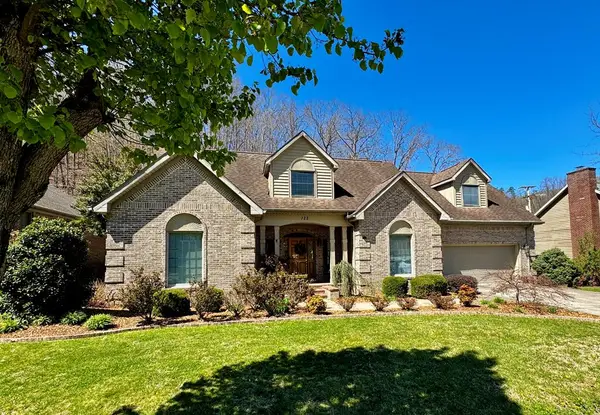 122 Cedar Hills, Pikeville, KY 41501