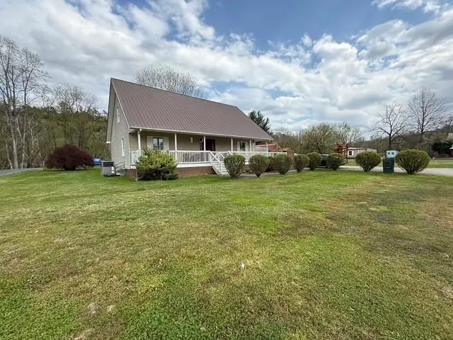 104 Crimson Street, Betsy Layne Stanville, KY 41535 - #2