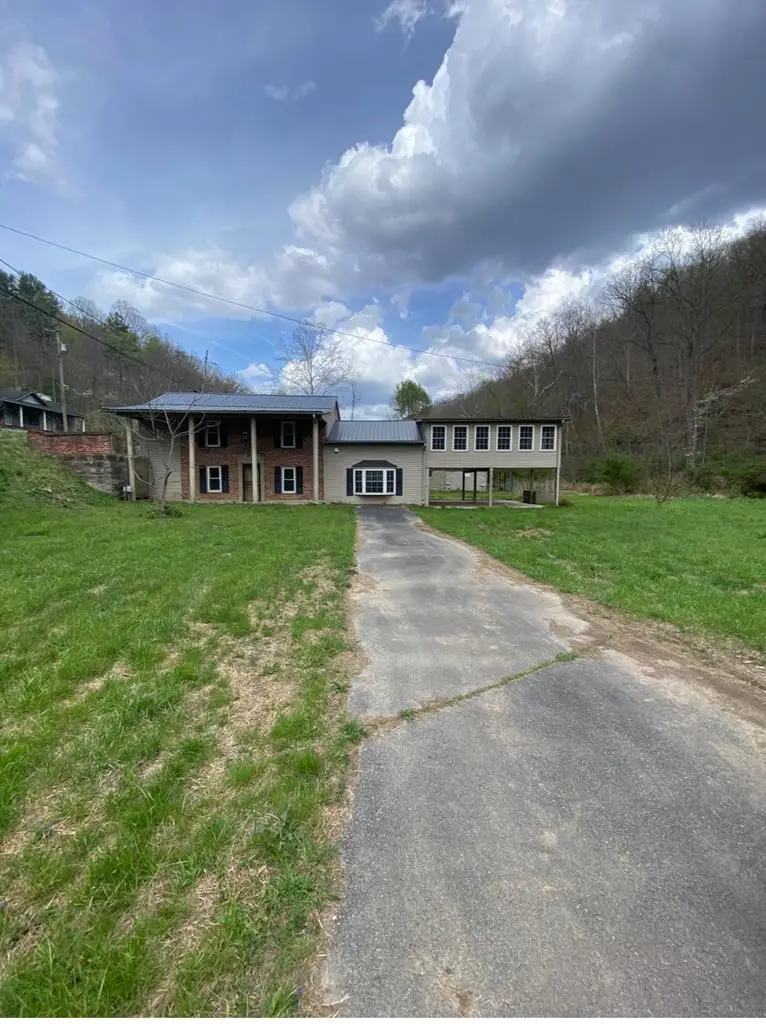 3482 Highway 805, Neon, KY 41840 - #1