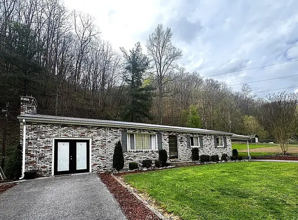 523 Hurricane Creek, Kimper, KY 41539