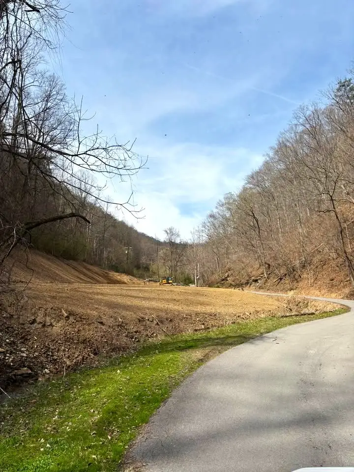 000 Sugar Camp Road, Robinson Creek, KY 41560 - #2