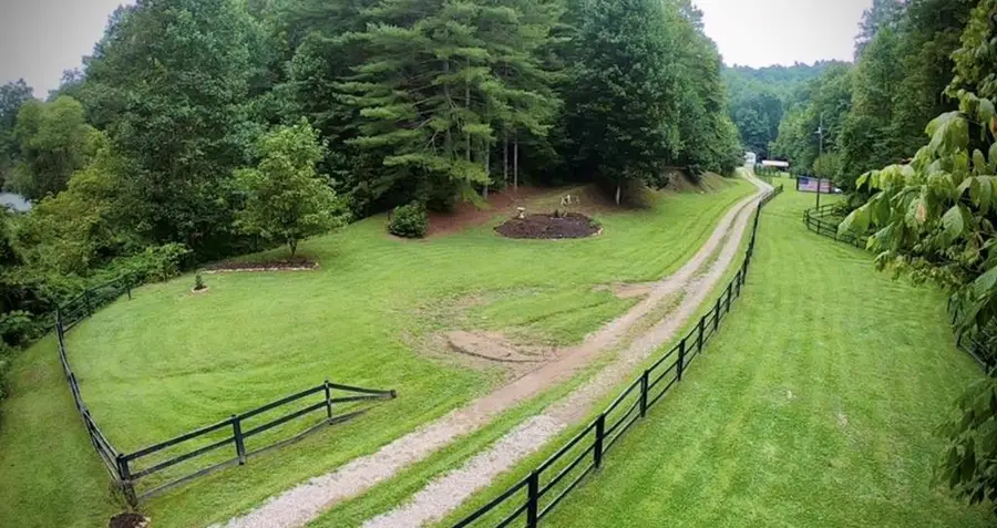 127 Cavins Branch, Sitka, KY 41255 - #2