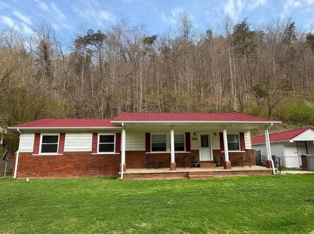 1025 Greasy Creek Road, Shelbiana, KY 41562 - #1