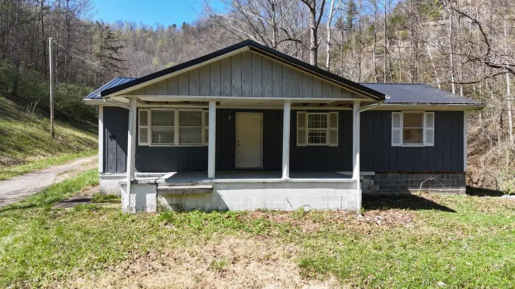90 Columbus Preece Rd, Inez, KY 41224 - #1
