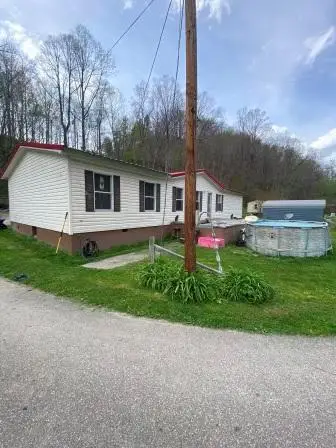 150 Smokey Row, Jenkins, KY 41537 - #1