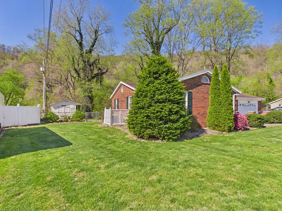 516 Jasper Lane, Paintsville, KY 41240 - #3