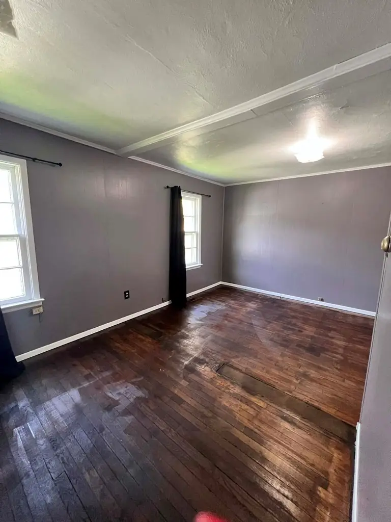 1125 South Highland Avenue, Prestonsburg, KY 41653 - #3