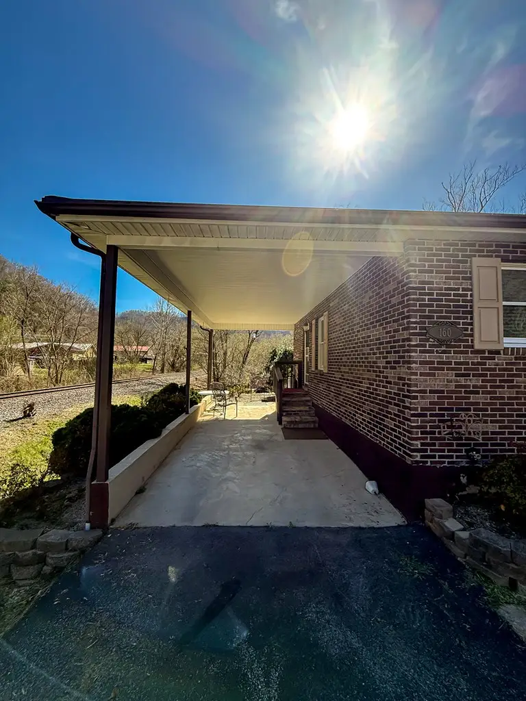 160 Maple Lane, Pikeville, KY 41501 - #2