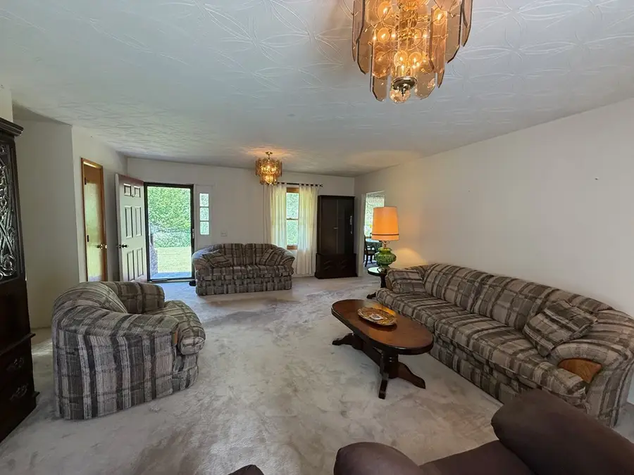 11545 Us 23 Hwy S, Pikeville, KY 41501 - #3