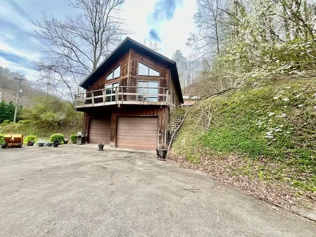431 Walter's Road, Pikeville, KY 41501 - #3
