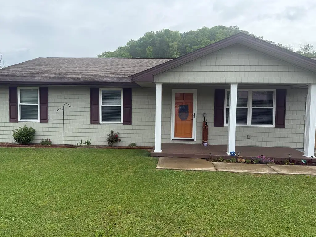246 N. Buckingham Avenue, West Van Lear, KY 41268 - #1