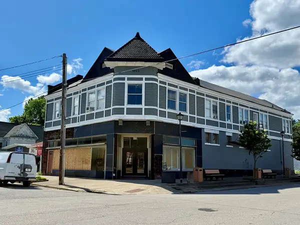 101 N Main Cross St, Louisa, KY 41230