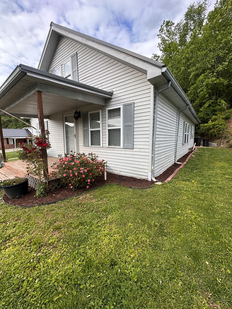 340 North Highland Ave, Prestonsburg, KY 41653 - #1