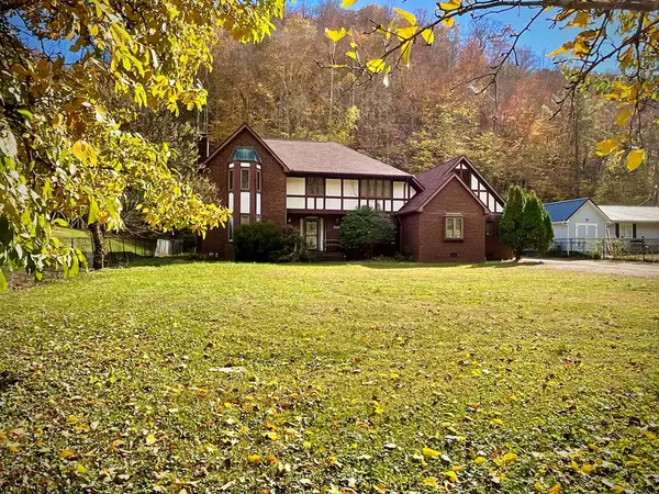 433 Forest Hills Rd., Forest Hills, KY 41527
