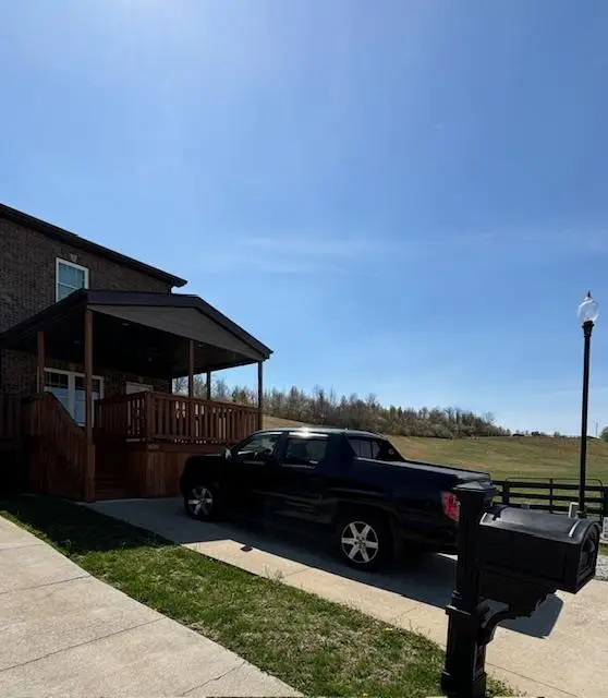 659 Clubhouse Drive, Prestonsburg, KY 41653 - #2
