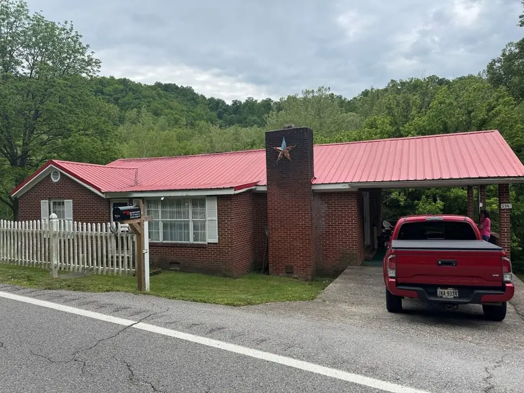 934 N Wolf Creek, Pilgrim, KY 41250 - #1