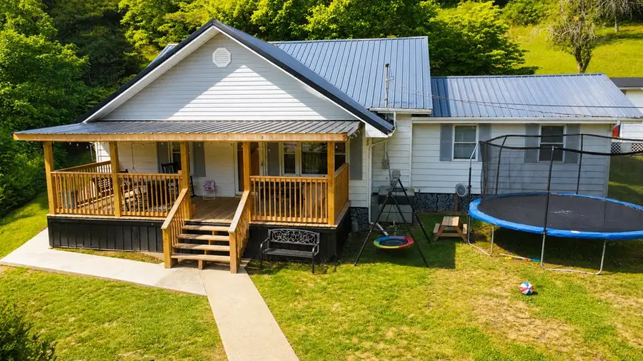 50 Sycamore Lane, Banner, KY 41603 - #2
