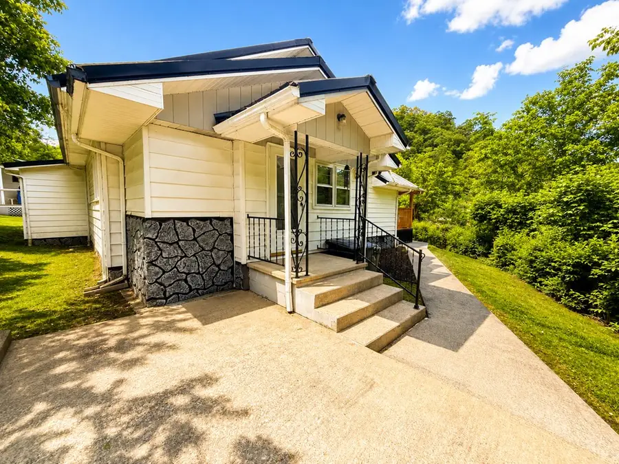 50 Sycamore Lane, Banner, KY 41603 - #3