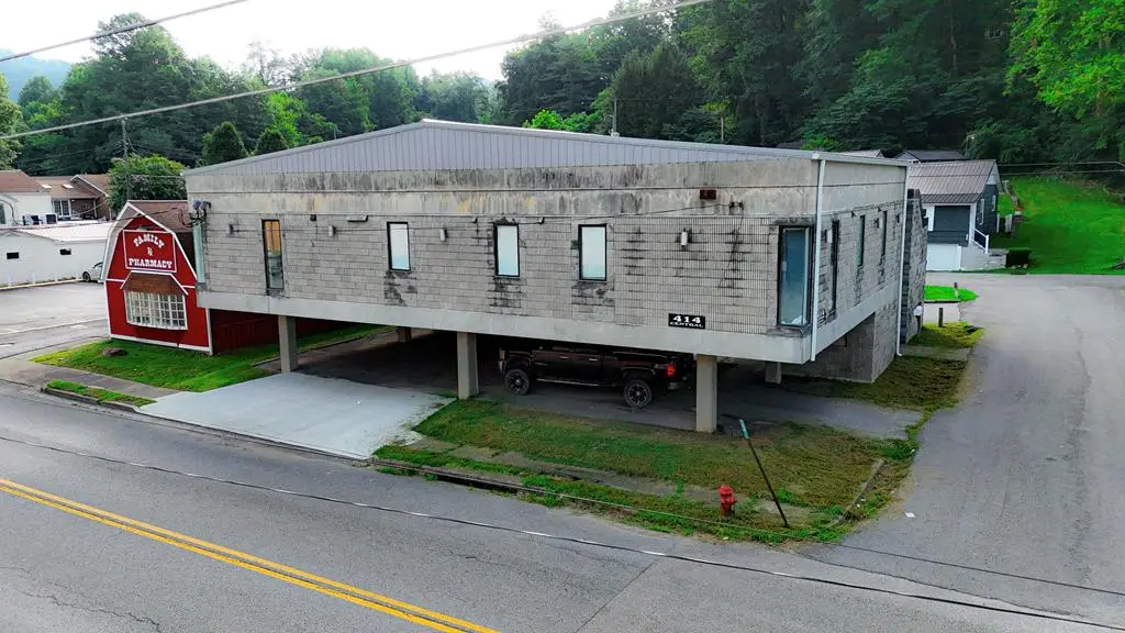 414 Central Avenue, South Williamson, KY 41503 - #1