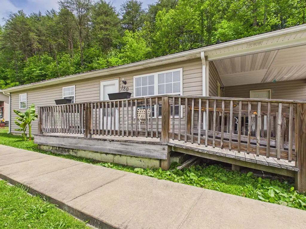 181 Buskirk Drive, Thelma, KY 41260 - #1